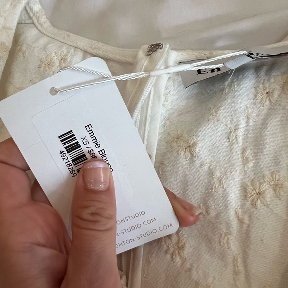 NWT XS EMMIE RUCHED EMBROIDERED DENIM TOP By En Saison - Picture 6 of 6